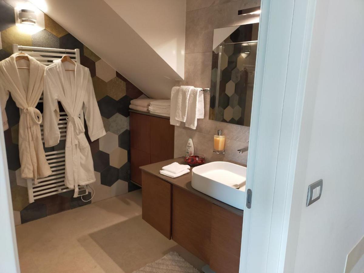 Sweet Dream Deluxe Apartment Sirmione Eksteriør billede