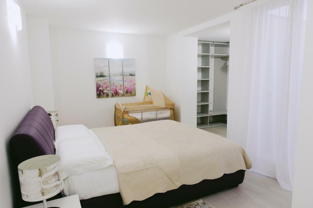 Sweet Dream Deluxe Apartment Sirmione Eksteriør billede