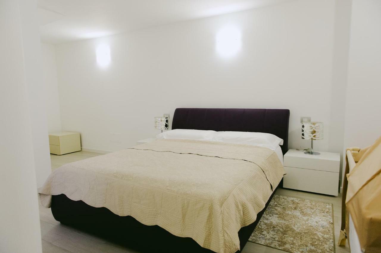 Sweet Dream Deluxe Apartment Sirmione Eksteriør billede
